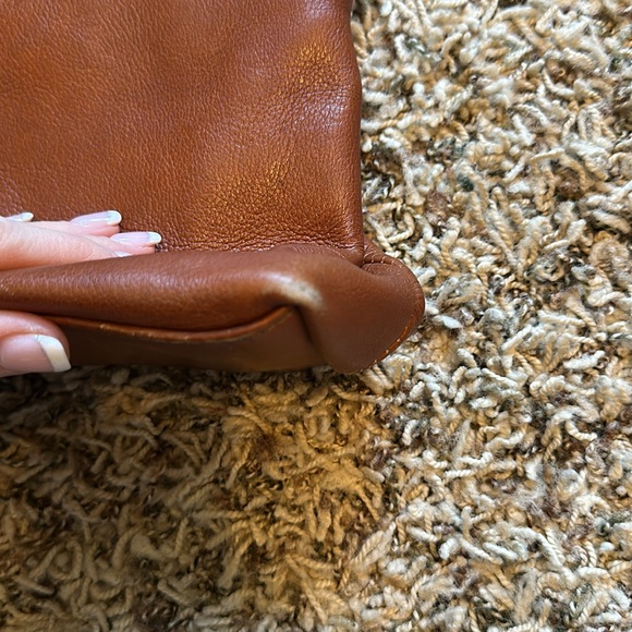 Hobo International Shoulder Bag - Picture 8 of 9